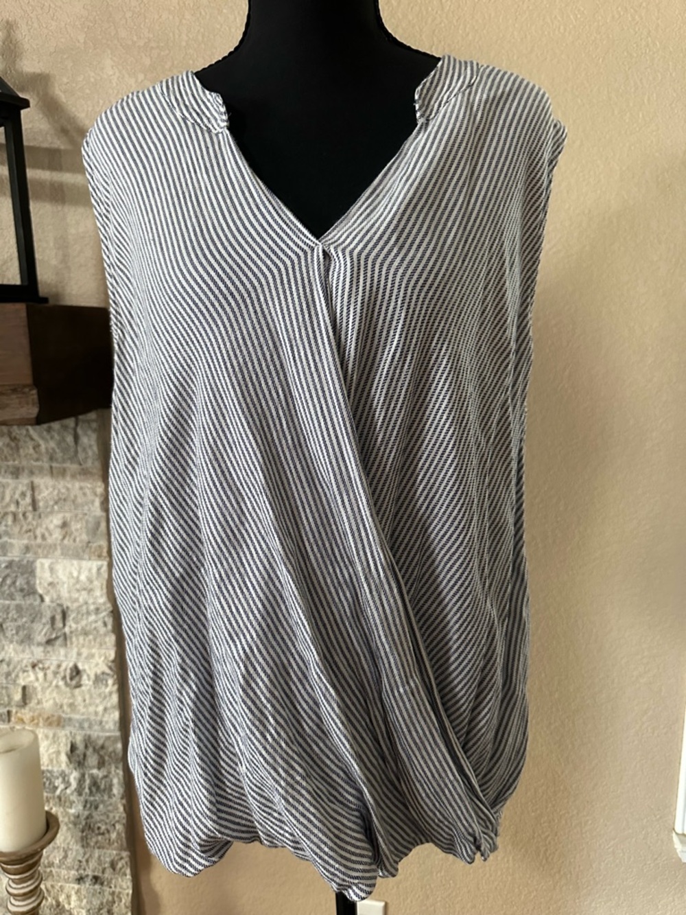 ANA faux wrap women’s XXL shirt gathered bottom sleeveless summer top stripe